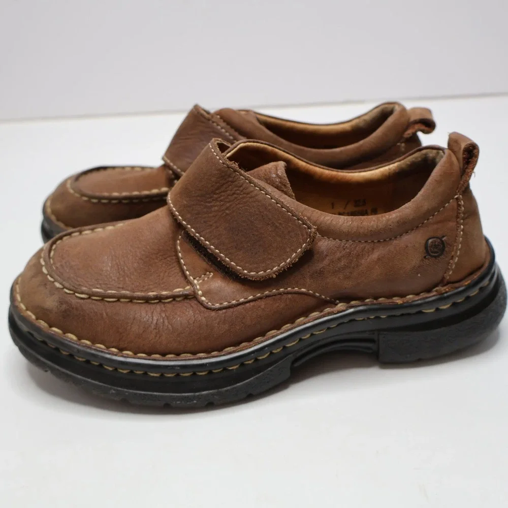 Born Kids Brown Leather Shoes Hook & Loop Loafers Size‎ 1 / 32.5 Comfort Outdoor